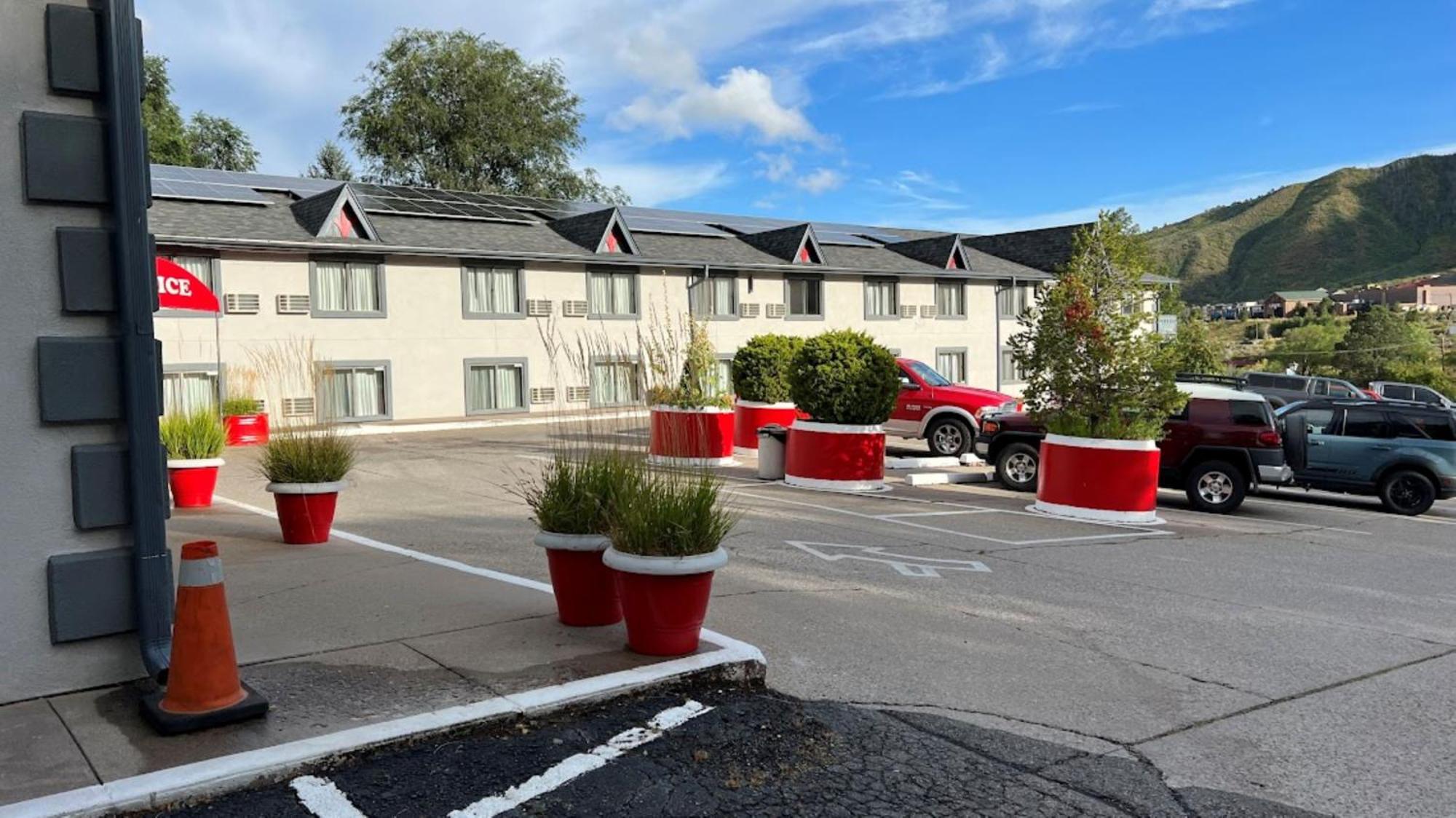 Adventure Inn - Glenwood Springs Ngoại thất bức ảnh